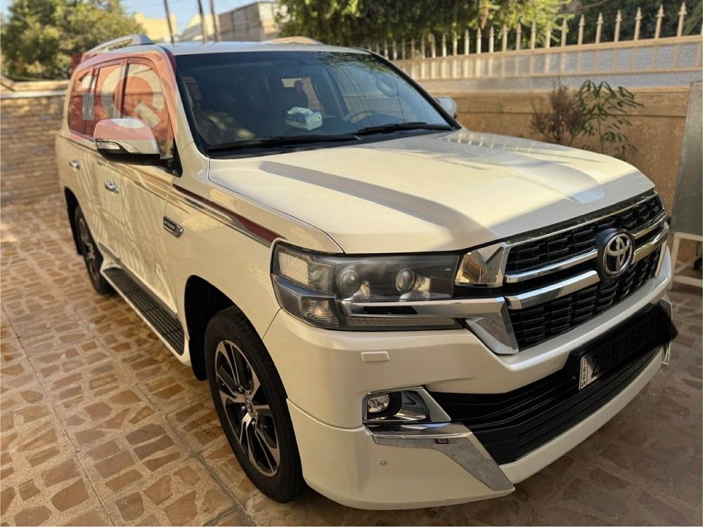 تويوتا لاندكروزر